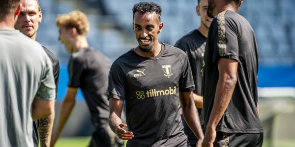 东非传奇萨马塔加盟法甲勒阿弗尔，书写坦桑尼亚足球新篇章