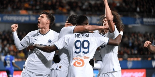 法甲巅峰对决：马赛VS巴黎圣日尔曼 赛前深度解析与比分预测