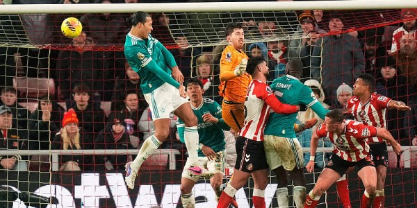 利物浦1-0桑德兰 距欧战区仅差3分