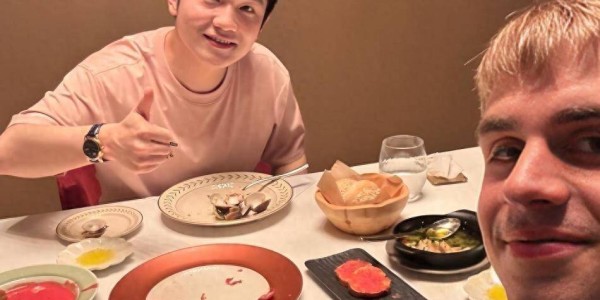 樊振东豪爽设宴，与队友莫雷加德共进晚餐！即将迎来德甲首秀